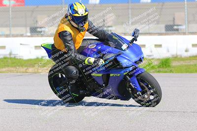 media/Jan-20-2023-Fastrack Riders (Fri) [[f2ad32aba3]]/Level 1/session 3 turn 9/